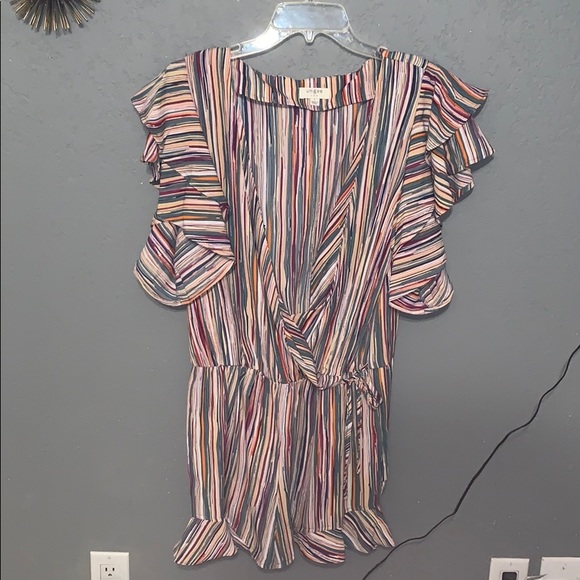 Umgee Other - umgee romper (L) Umgee Other - umgee romper (L)